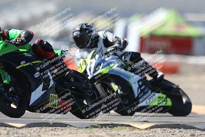 media/Oct-05-2025-CVMA (Sun) [[beeef4f201]]/Race 5-Amateur Supersport Open (Holeshot)/